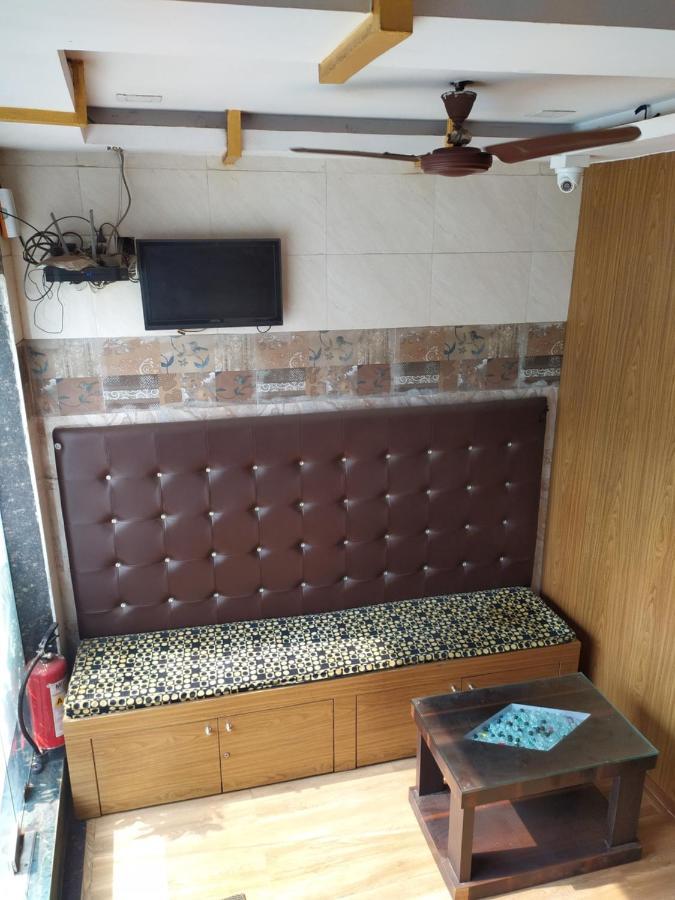 Sd Ac Deluxe * Mumbai (Bombay)